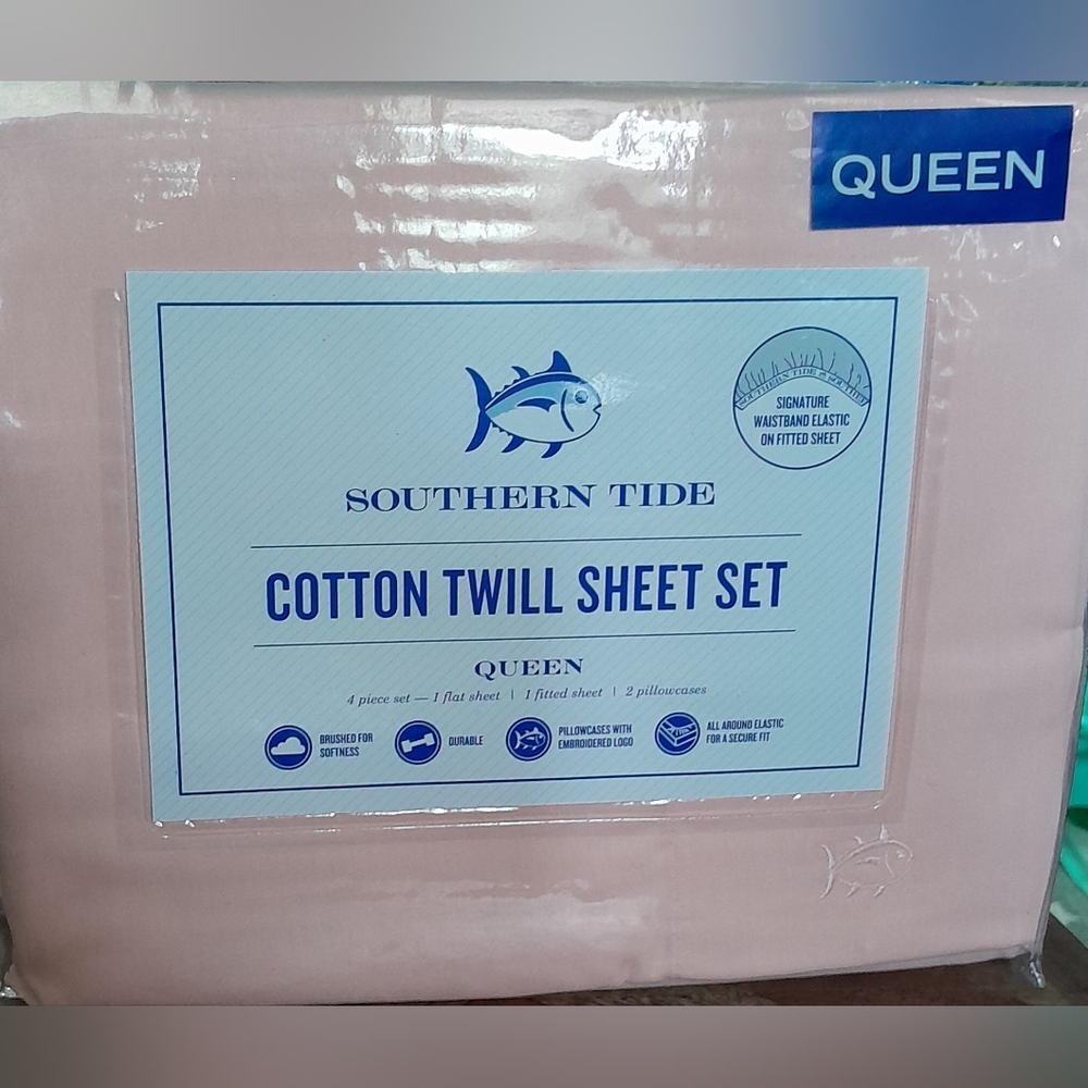 New Southern Tide  QUEEN Size sheet set Seashell Pink